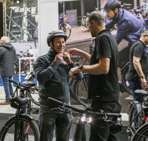 testing e-bikes in Ghent en Utrecht