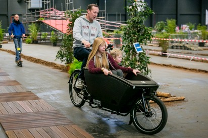 Bakfietsen testen op de E-bike Challenge 